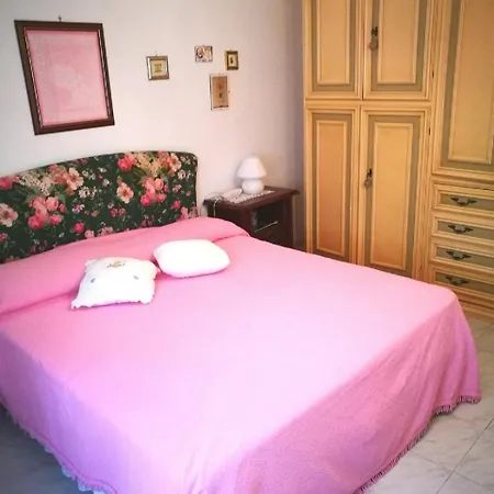Villino Le Terrazze * روزينيانو ماريتيمو
