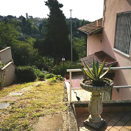 Villino Le Terrazze فيلة