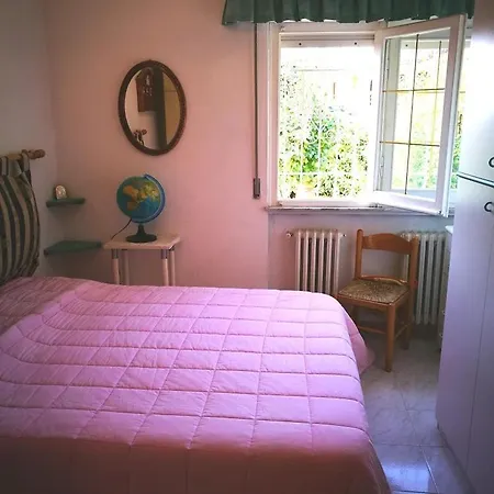 فيلة Villino Le Terrazze روزينيانو ماريتيمو